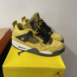 Jordan 4 Lightning Size 12