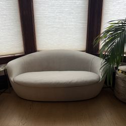 DWR Lina Sofa