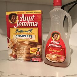 Aunt Jemima Pancake Mix and Syrup 