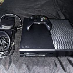 Xbox One + 17 Games w Controller
