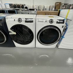 Ge Washer 4.8 Cu Ft  And Dryer Gas White 