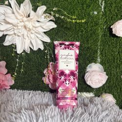Bath & Body Works Gingham Gorgeous Body Cream 8oz Shea Butter Hyaluronic Acid