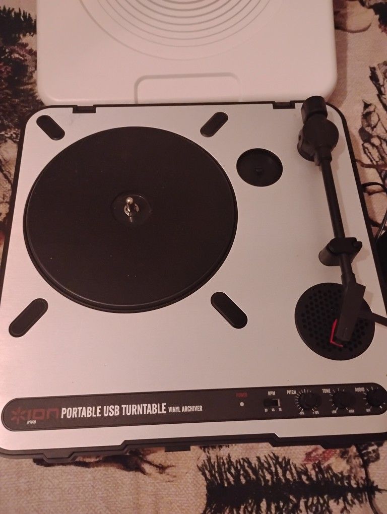 Ion Ipt USB Turntable