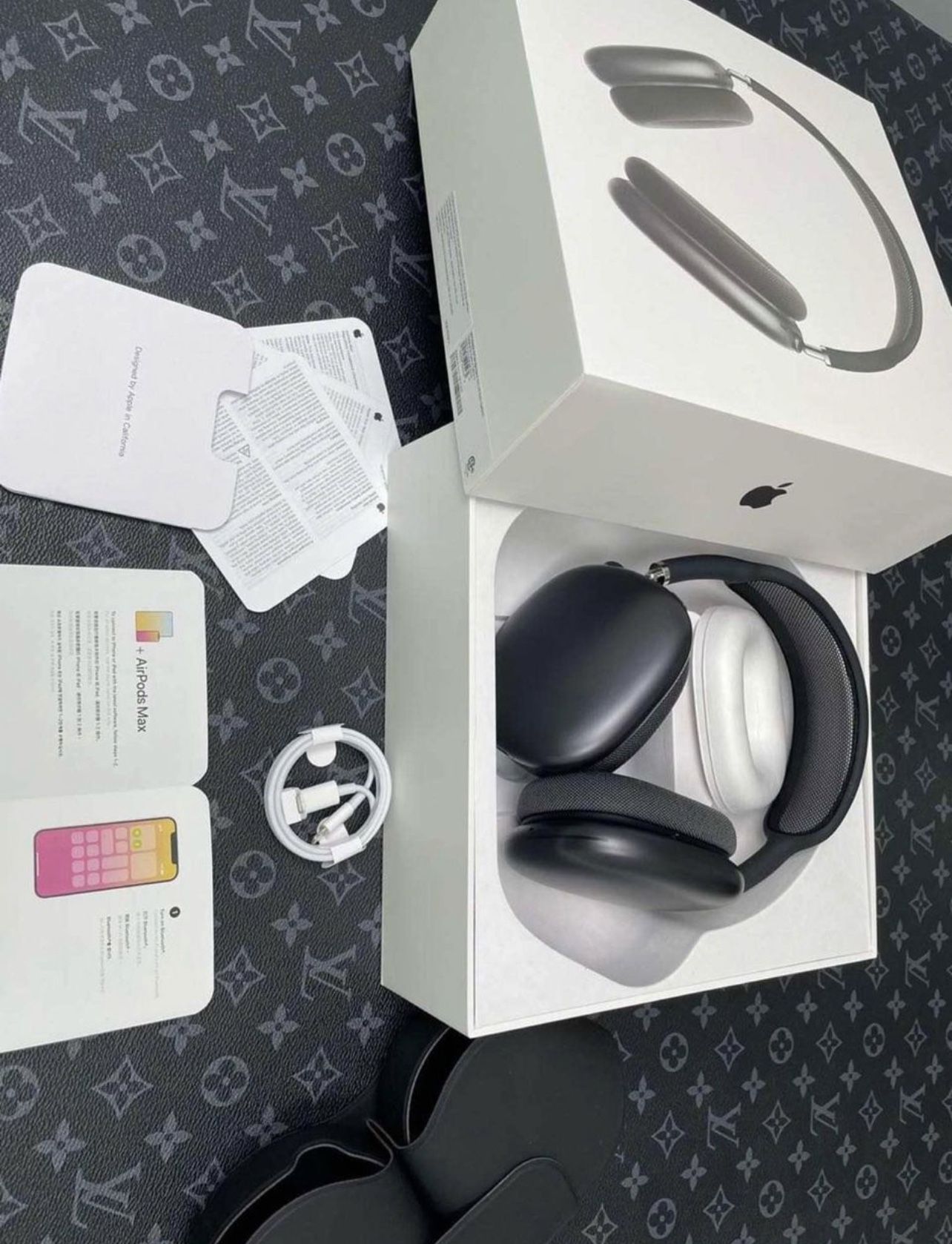 Airpods Max- Space Gray