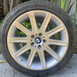 BMW 7 -Series 19 inch Oem Wheel style 95 & Pirelli Tires in great Condition Like New