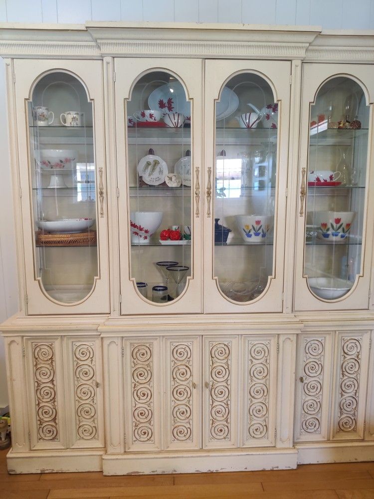 China Cabinet 