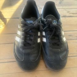 Women’s Black Adidas Sambas