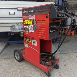 Snap On MIG Welder