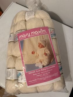 Mary Maxim 42048 Aran Baby Ensemble Kit 14 Skeins Parisienne Sport/DK Open Box