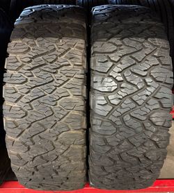 LT 295 70 18 BFGoodrich 4825