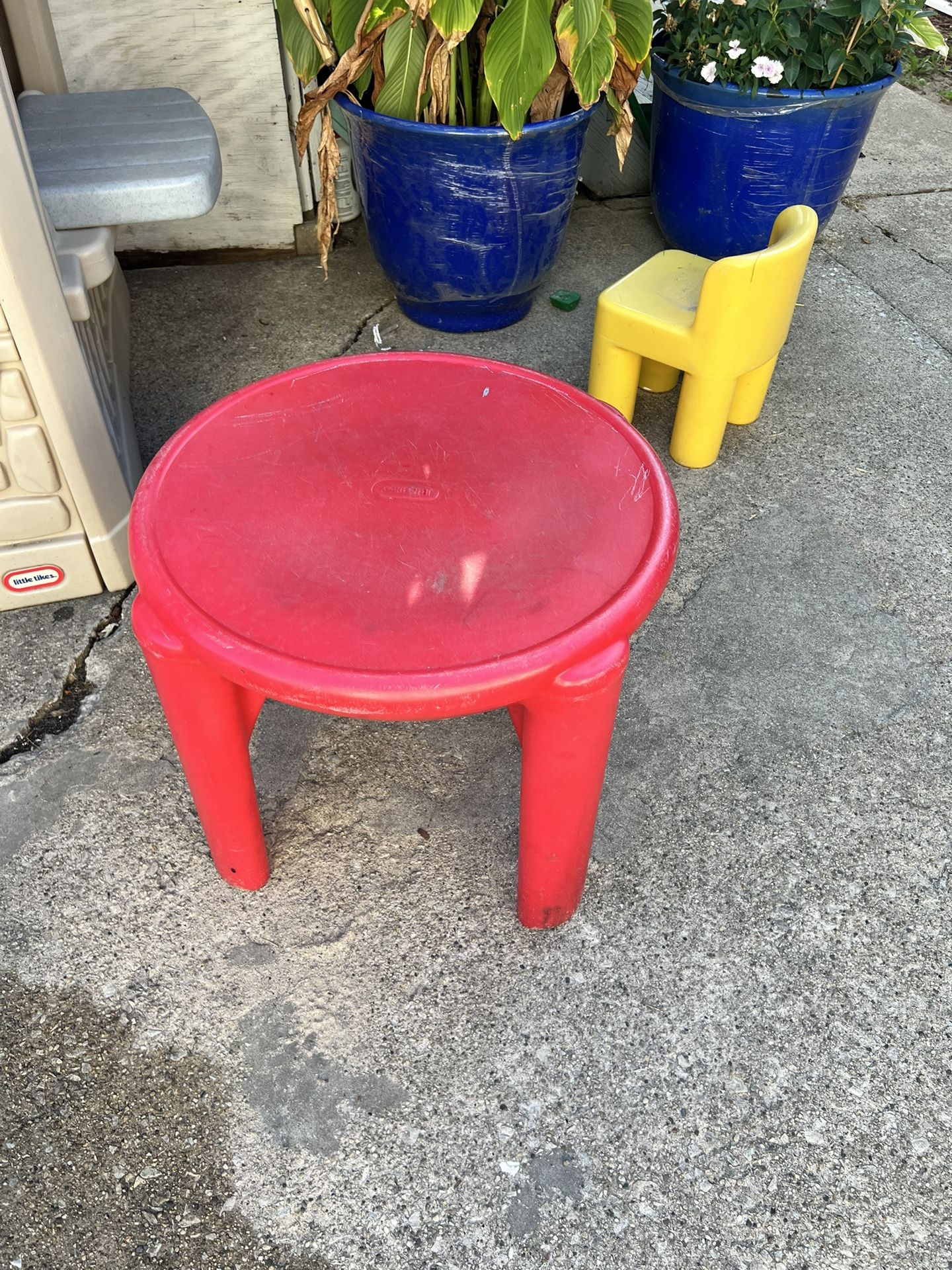 Kids Tables With Chairs