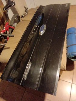 FORD F150 tailgate