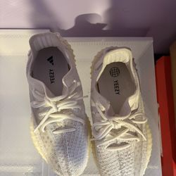 Adidas Yeezys 350 