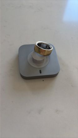 Oura Ring 4 Gold Size 7