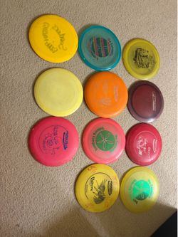 Disc golf putters and drivers