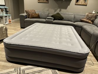Queen Inflatable Bed 