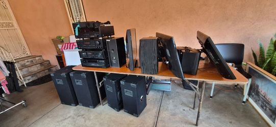 Shaded 3-day huge family yardsale