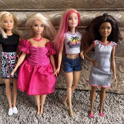 4 Fashion Barbies