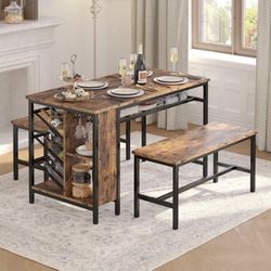 Table and chairs set