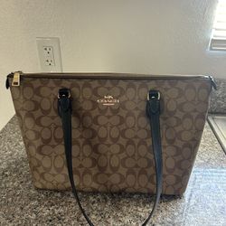 COACH gallery tote