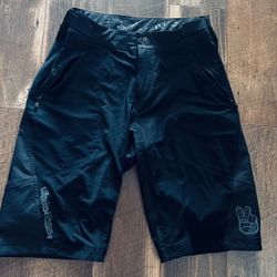 Troy Lee Designs MTB  shorts size 34
