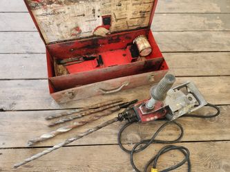 Milwaukee Rotary Hammer with drill bits