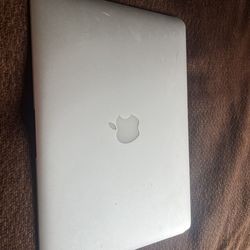 Macbook Air 2017 works grate he's charger