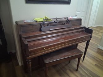 Wurlitzer Piano