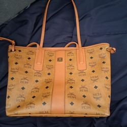  Pre-owned Medium Size MCM Bag 