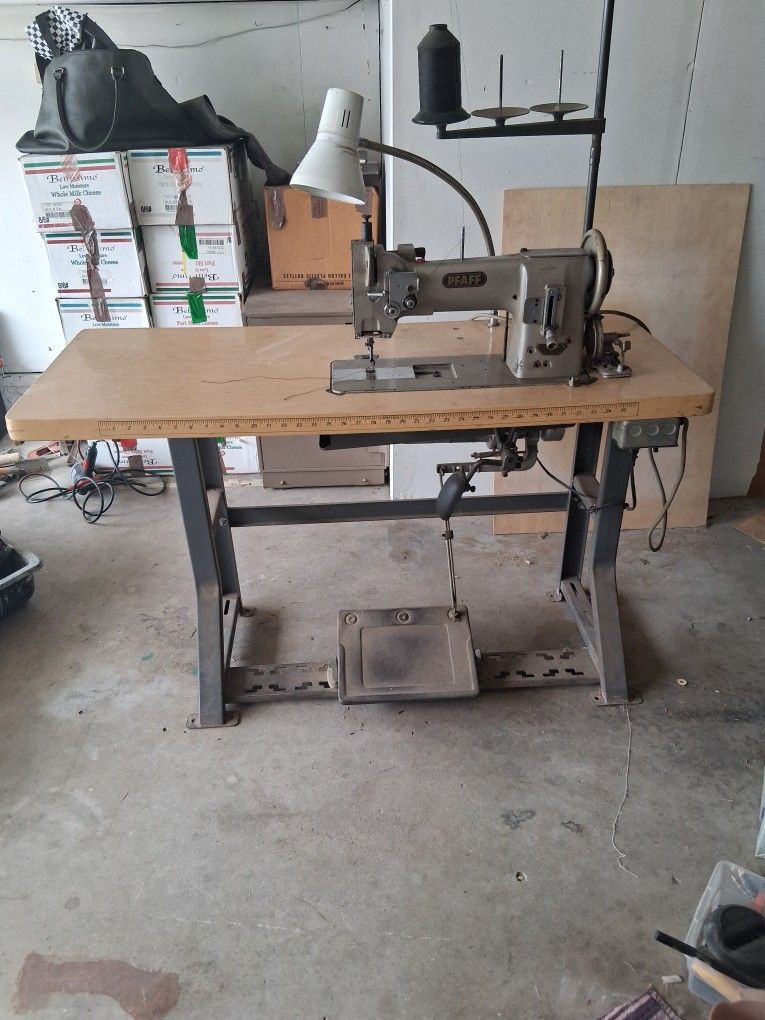 SEWING MACHINE