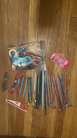 Lot of Knitting Needles & Crochet Hooks