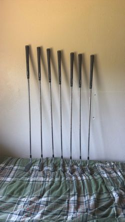 Mizuno JPX 925 hot metal 4-Pw right handed