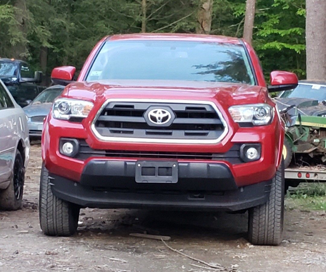 Toyota Tacoma grill
