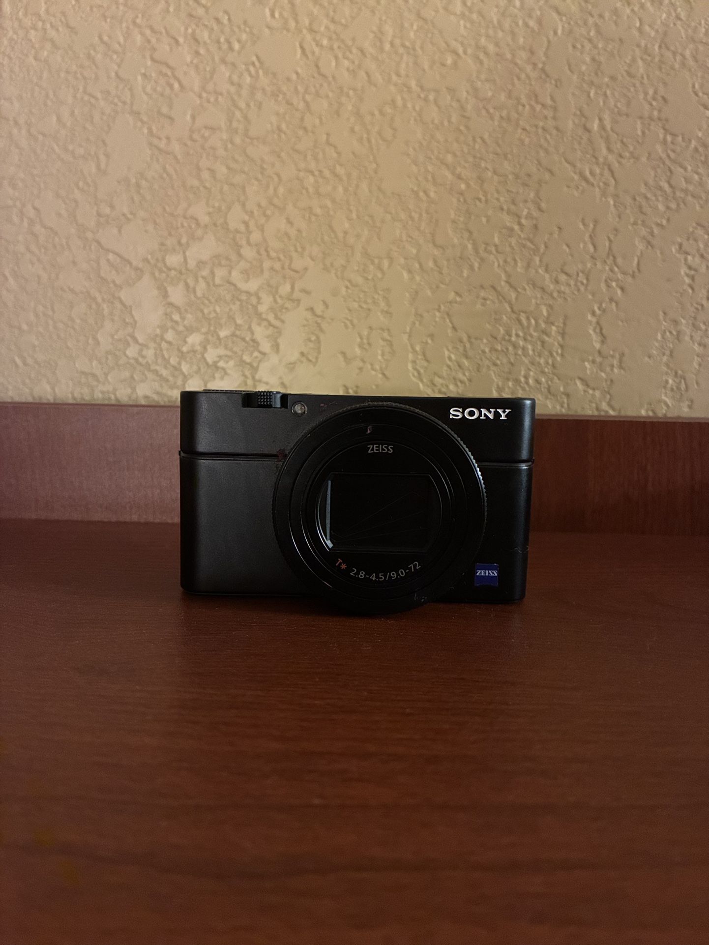 Sony Cybershot RX100 VII Mirrorless Body Only Black 
