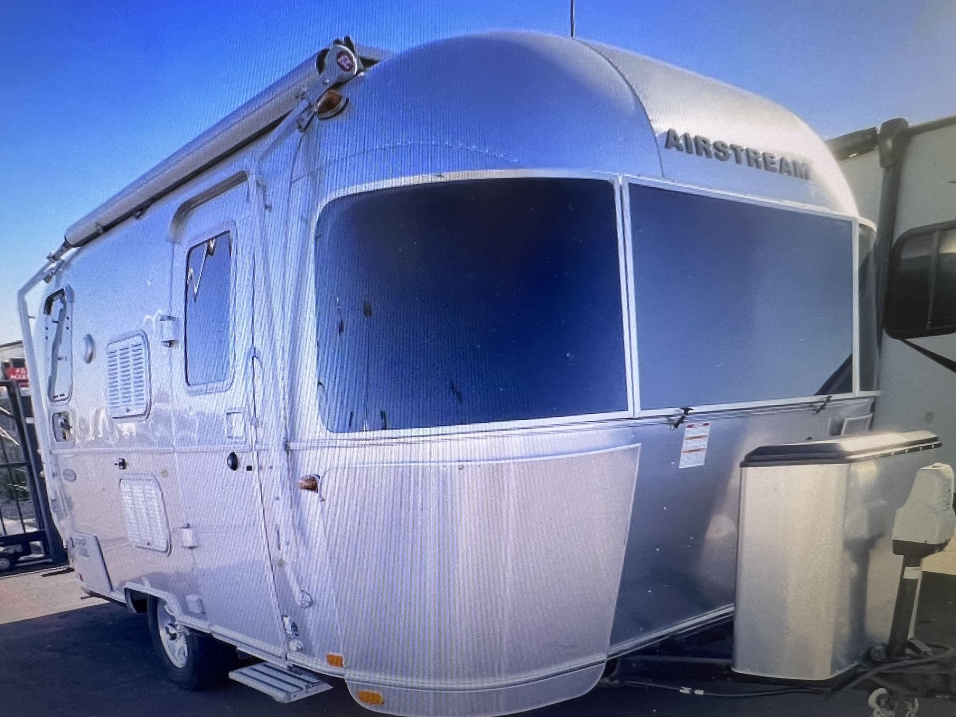 2019 AIRSTREAM FLYING CLOUD 19ft (cb)