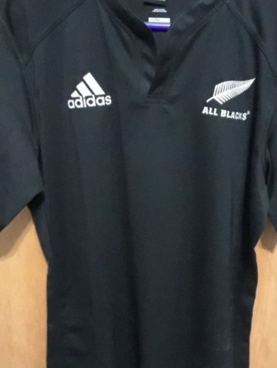 All Blacks official Jersey Large Short sleeve white collar