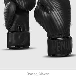 Venum Boxing Gloves 14oz Muay Thai  UFC