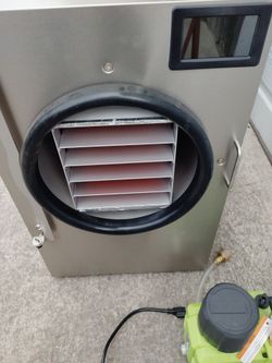 Harvest Right Freeze Dryer