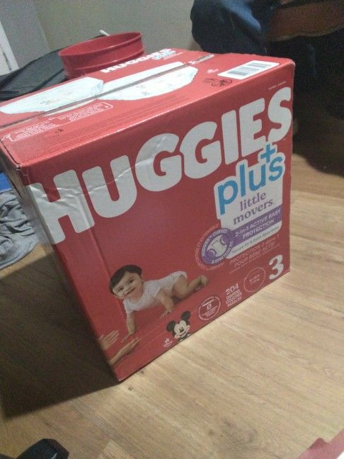 Size 3 Huggies 204 Diapers