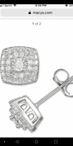 Natural Diamond earings 1/10th karat