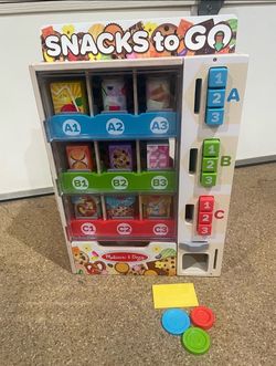 Melissa & Doug Vending Machine