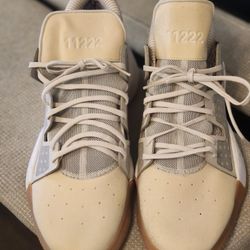 Adidas Pro Vision Size 14 Sneakers