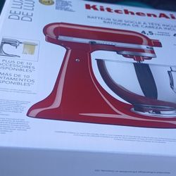 KitchenAid Deluxe 4.5 Stand Mixer