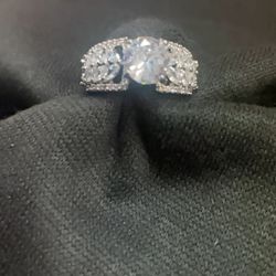 Natural gemstone sterling silver 925 White sapphire diamond size 8