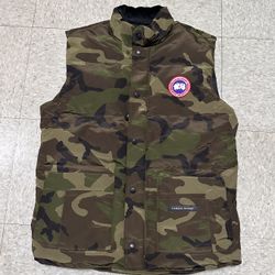 Men Army Canada Goose Vest XL