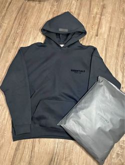 Essential Hoodie 
