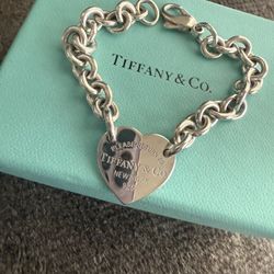 Authentic Tiffany & Co Return To Tiffany Heart Chain Bracelet 