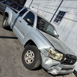 2006 Toyota Tacoma -PARTS ONLY