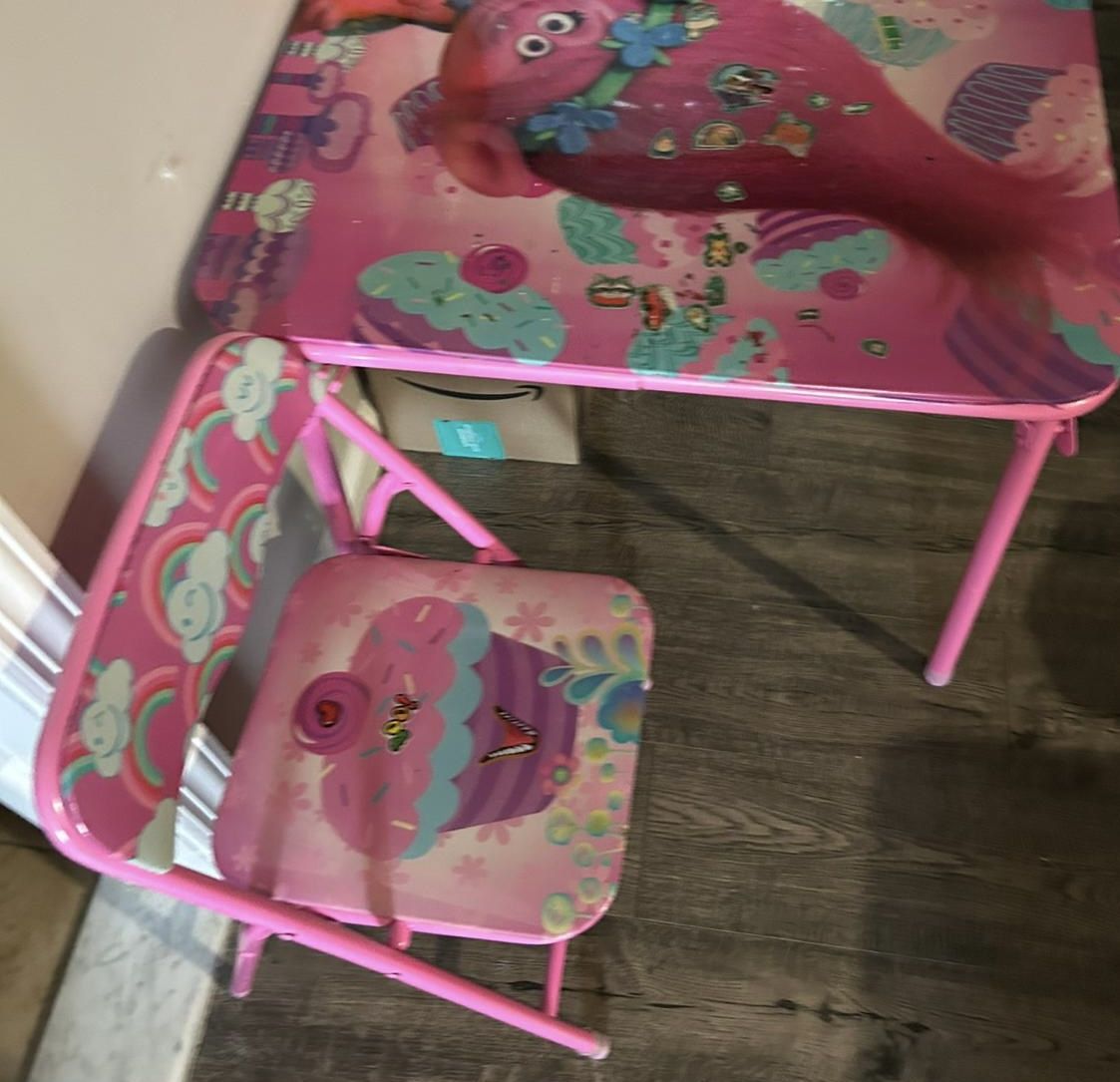 Pink Kids Desk And Chair Set