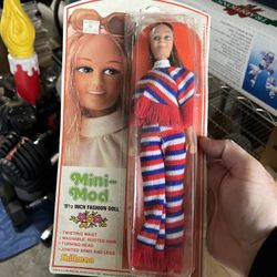 Vintage Toys In Box, Iconic Characters, Collective Glass, Etc